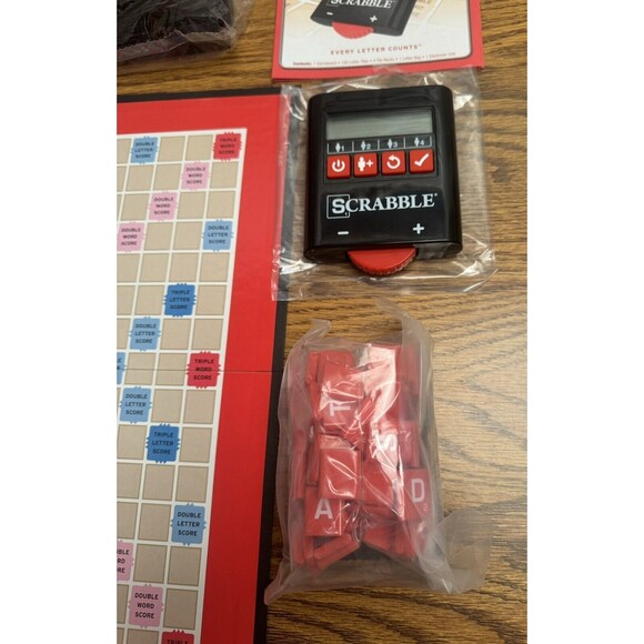 Scrabble Electronic Scoring Crossword Board Game Hasbro‎ Open Box - Picture 12 of 14